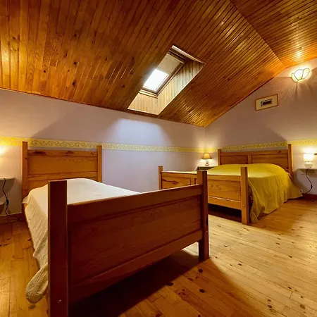 Bed & Breakfast Lilas A - Animaux Admis, Table D'hotes, Terrains Spacieux 3*